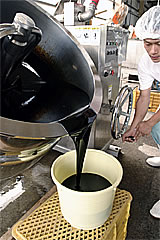 圧力鍋で長時間煮詰める